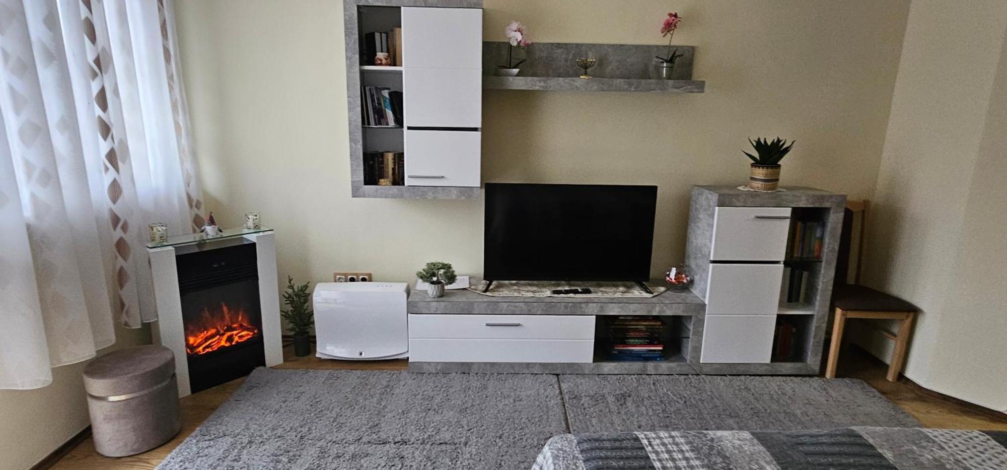 Anna Gyoengye Apartman Debrecen Luaran gambar