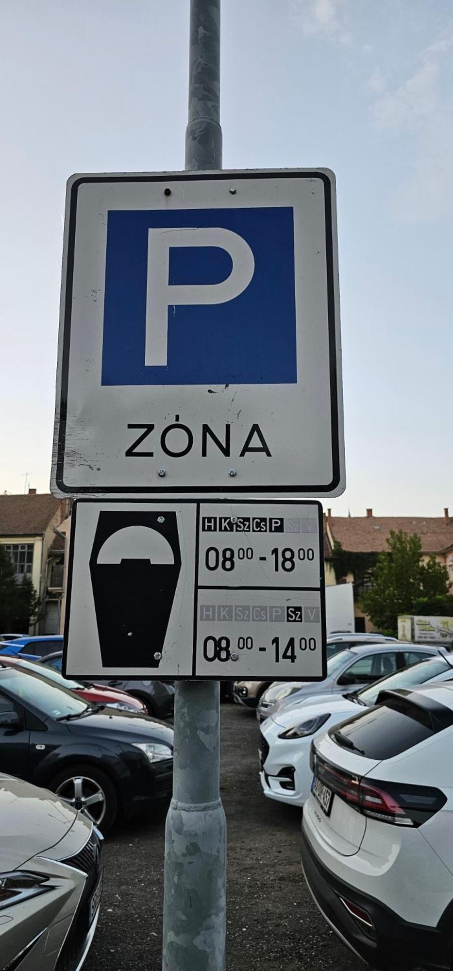 Anna Gyoengye Apartman Debrecen Luaran gambar