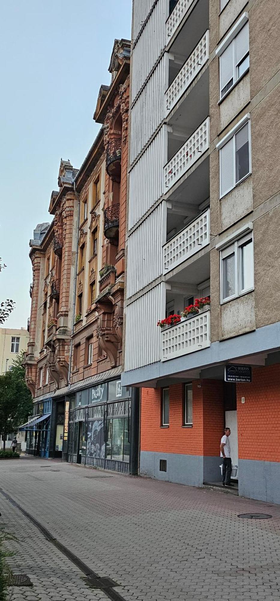 Anna Gyoengye Apartman Debrecen Luaran gambar