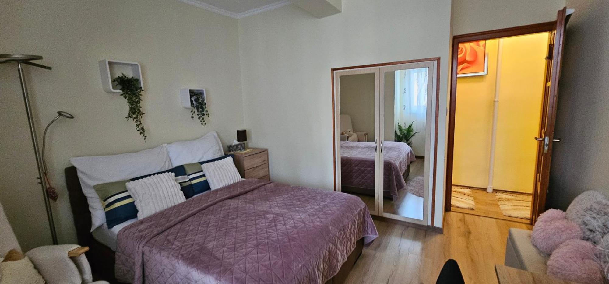 Anna Gyoengye Apartman Debrecen Luaran gambar